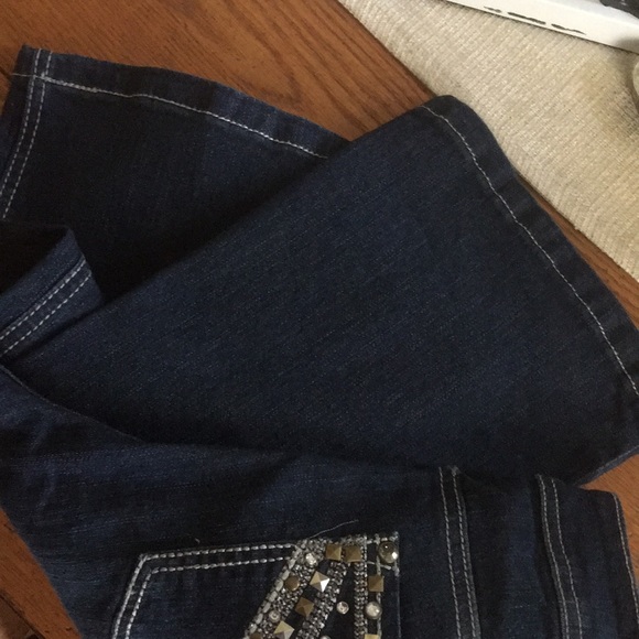 Roz & ALI - Picture 6 of 10